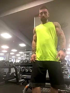 Snapshot of GmGit chatting on November 10, 2025, 1:43 pm GmGit online show from November 10, 2025, 1:43 pm