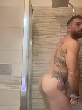 Snapshot of GmGit chatting on November 15, 2025, 4:58 pm GmGit online show from November 15, 2025, 4:58 pm