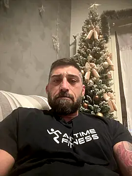 Snapshot of GmGit chatting on December 16, 2025, 3:44 am GmGit online show from December 16, 2025, 3:44 am