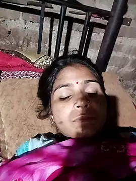 Snapshot of Pooja_chohan chatting on September 14, 2025, 4:39 pm Pooja chohan online show from September 14, 2025, 4:39 pm
