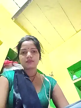 Snapshot of Seema_guptaji chatting on October 17, 2025, 5:59 pm Seema guptaji online show from October 17, 2025, 5:59 pm