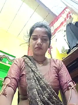 Snapshot of Seema_guptaji chatting on October 23, 2025, 8:29 pm Seema guptaji online show from October 23, 2025, 8:29 pm