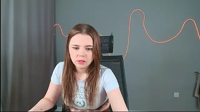 Snapshot of LeksaLove chatting on February 27, 2026, 4:07 pm LeksaLove online show from February 27, 2026, 4:07 pm