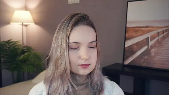 Snapshot of HongTomczak chatting on December 18, 2025, 7:36 am HongTomczak online show from December 18, 2025, 7:36 am