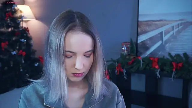 Snapshot of HongTomczak chatting on January 17, 2026, 7:35 am HongTomczak online show from January 17, 2026, 7:35 am