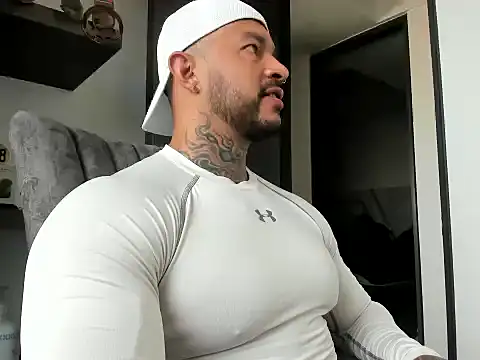 Snapshot of Michael_Fame chatting on February 20, 2026, 12:38 pm Michael Fame online show from February 20, 2026, 12:38 pm