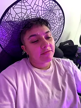 Snapshot of IanGilbert chatting on October 25, 2025, 7:52 pm IanGilbert online show from October 25, 2025, 7:52 pm