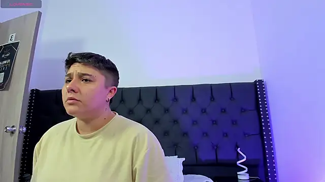 Snapshot of IanGilbert chatting on November 7, 2025, 7:58 pm IanGilbert online show from November 7, 2025, 7:58 pm