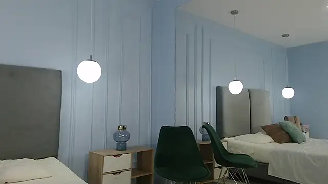 Lenacorbet online show from October 9, 2025, 7:56 pm