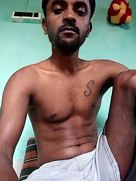 Snapshot of ShinuRoy chatting on October 15, 2025, 1:06 am ShinuRoy online show from October 15, 2025, 1:06 am