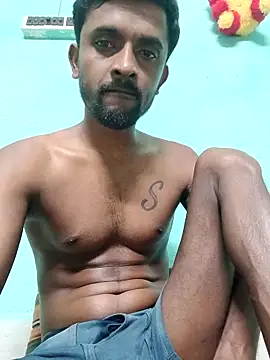 Snapshot of ShinuRoy chatting on October 15, 2025, 4:51 pm ShinuRoy online show from October 15, 2025, 4:51 pm