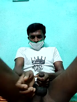 Snapshot of ShinuRoy chatting on December 4, 2025, 12:09 am ShinuRoy online show from December 4, 2025, 12:09 am