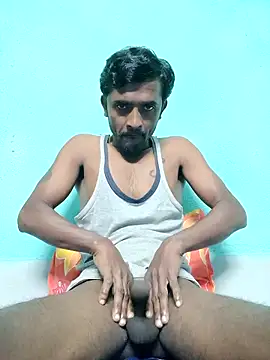 Snapshot of ShinuRoy chatting on December 20, 2025, 11:39 am ShinuRoy online show from December 20, 2025, 11:39 am