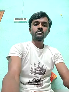 Snapshot of ShinuRoy chatting on December 22, 2025, 3:31 pm ShinuRoy online show from December 22, 2025, 3:31 pm