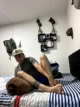 Snapshot of Jaguer2213 chatting on November 4, 2025, 3:27 am Jaguer2213 online show from November 4, 2025, 3:27 am