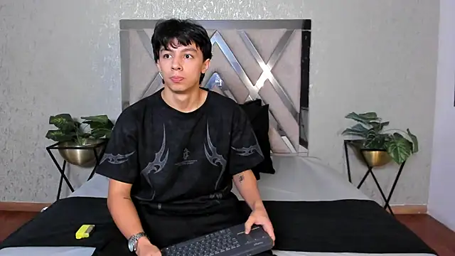 Tyler durten online show from October 22, 2025, 3:07 am