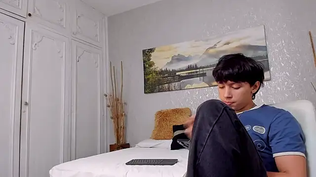 Tyler durten online show from November 7, 2025, 3:06 am