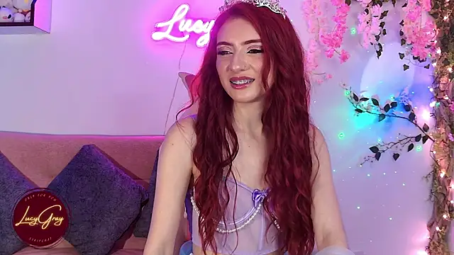 Snapshot of LucyGray chatting on September 23, 2025, 3:42 am LucyGray online show from September 23, 2025, 3:42 am