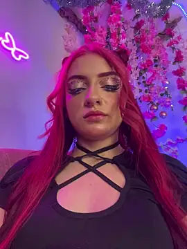 Snapshot of LucyGray chatting on December 1, 2025, 4:28 am LucyGray online show from December 1, 2025, 4:28 am