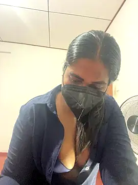 Choco Chuby online show from November 20, 2025, 11:21 am