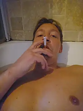 justeadeux online show from November 6, 2025, 4:08 pm