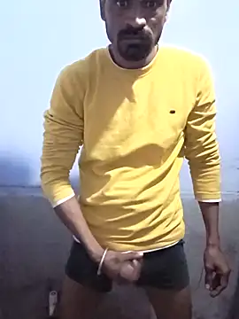 Snapshot of Mr_xxx007@xh chatting on January 7, 2026, 11:18 pm Mr xxx007xh online show from January 7, 2026, 11:18 pm