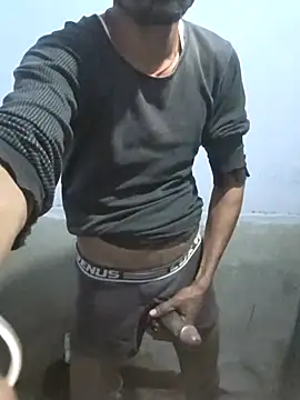 Snapshot of Mr_xxx007@xh chatting on January 8, 2026, 11:07 pm Mr xxx007xh online show from January 8, 2026, 11:07 pm