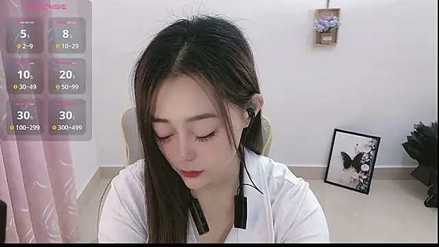 Abb-qiaoyi online show from October 14, 2025, 10:21 pm