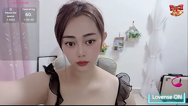 Abb-qiaoyi online show from May 6, 2026, 6:13 pm