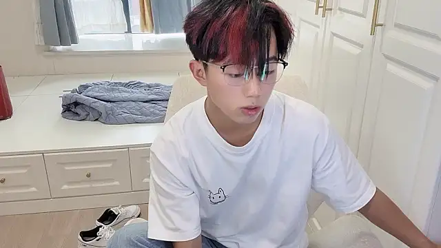 STxuguanhan online show from September 23, 2025, 8:06 am