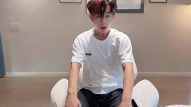 STxuguanhan online show from September 26, 2025, 8:18 am