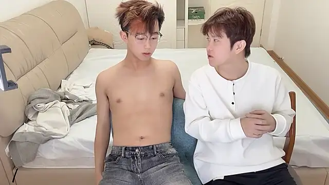 STxuguanhan online show from November 30, 2025, 6:17 am