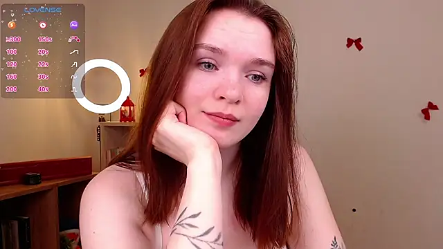 EvaJackson111 online show from December 15, 2025, 2:10 pm