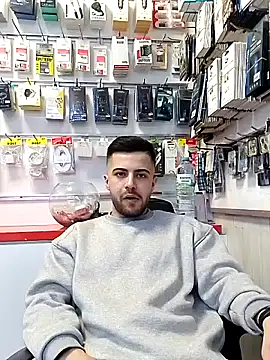 Ozi1910 online show from November 26, 2025, 8:32 pm