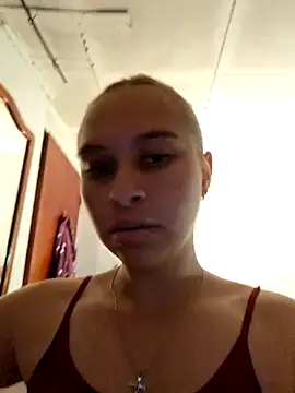 Snapshot of Siennalust1 chatting on September 27, 2025, 12:26 am Siennalust1 online show from September 27, 2025, 12:26 am