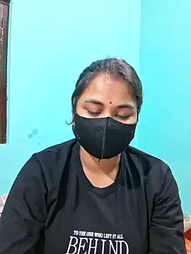 DivyaBhabhi69xh online show from June 27, 2026, 6:02 pm