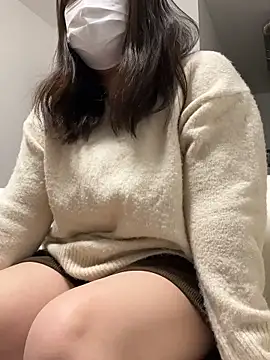 Snapshot of shimera-nohime25 chatting on January 6, 2026, 9:35 am shimera-nohime25 online show from January 6, 2026, 9:35 am