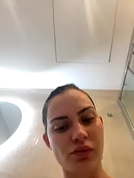 Snapshot of prettylittlefooxy chatting on November 17, 2025, 9:26 am prettylittlefooxy online show from November 17, 2025, 9:26 am