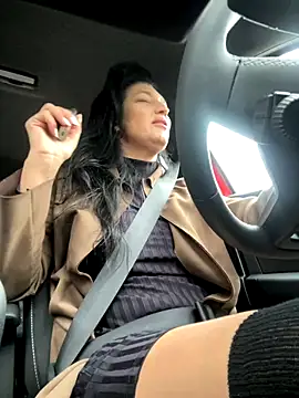 Snapshot of BellaEveX chatting on November 9, 2025, 1:20 pm BellaEveX online show from November 9, 2025, 1:20 pm