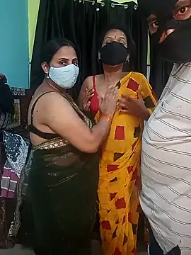 Snapshot of Renu_bhabhi03 chatting on September 25, 2025, 4:43 pm Renu bhabhi03 online show from September 25, 2025, 4:43 pm