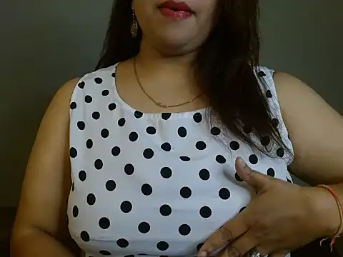 Your candy 47 online show from November 11, 2025, 4:07 pm