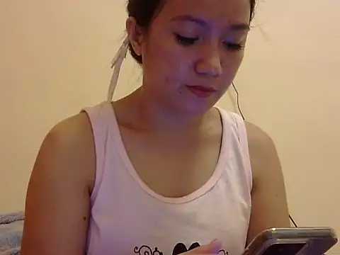 Snapshot of Lovelyclaya chatting on November 15, 2025, 1:03 am Lovelyclaya online show from November 15, 2025, 1:03 am