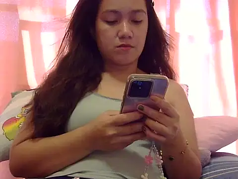 Snapshot of Lovelyclaya chatting on November 27, 2025, 12:24 am Lovelyclaya online show from November 27, 2025, 12:24 am