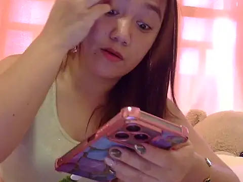 Snapshot of Lovelyclaya chatting on December 21, 2025, 1:02 am Lovelyclaya online show from December 21, 2025, 1:02 am