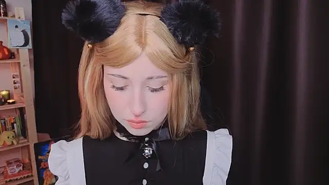 YukiMisa online show from October 21, 2025, 4:51 pm