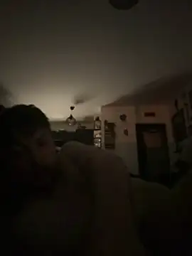 Snapshot of TomieSoichi chatting on November 8, 2025, 6:02 am TomieSoichi online show from November 8, 2025, 6:02 am