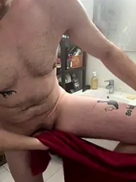 Snapshot of TomieSoichi chatting on December 16, 2025, 6:18 am TomieSoichi online show from December 16, 2025, 6:18 am