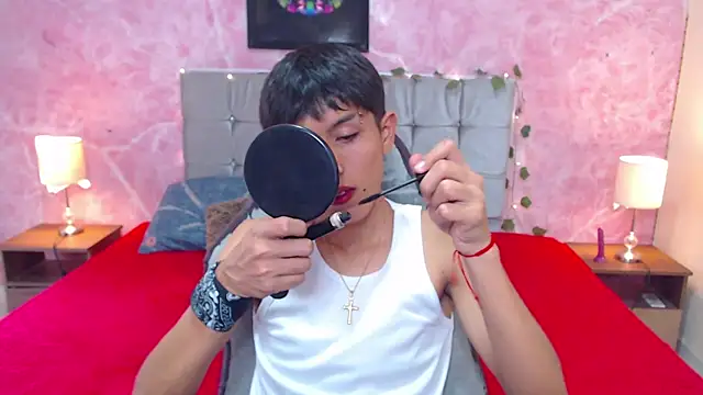 Snapshot of MAXIMILIANO__HOT chatting on September 9, 2025, 6:18 pm MAXIMILIANO HOT online show from September 9, 2025, 6:18 pm