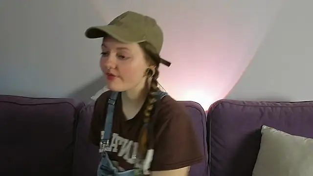 Snapshot of WonderConnie1 chatting on September 23, 2025, 3:20 am WonderConnie1 online show from September 23, 2025, 3:20 am
