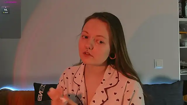 Snapshot of WonderConnie1 chatting on January 12, 2026, 8:08 am WonderConnie1 online show from January 12, 2026, 8:08 am